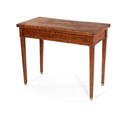 Tavolo da gioco in legno intarsiato con piano a libretto cm 76x96x47,5