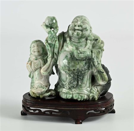 Figura di Hotei in marmo verde con bimbo cm 16x14,5x7,5