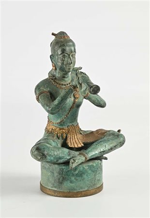 Scultura in bronzo a patina verde, XX secolo cm 23x17x12 raffigurante un...