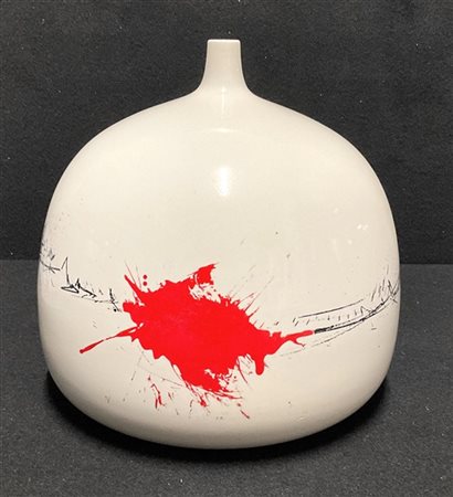 Emilio Scanavino Vaso in ceramica smaltata e serigrafata
h cm 25, d circa cm 25
