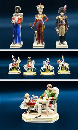 Lotto composto da quattro figure a cavallo raffiguranti generali francesi e gua