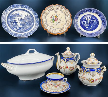 Cartone contenente numerosi piatti e pezzi di forma in porcellana e ceramica di