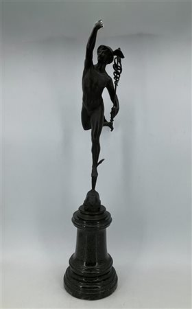 Da Giambologna 

Mercurio volante
scultura in bronzo su base in marmo
(h cm 75)