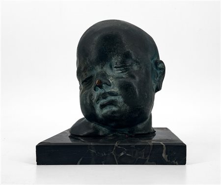 Ignoto di inizio secolo XX

"Testa di bambino dormiente" 
scultura in bronzo pa