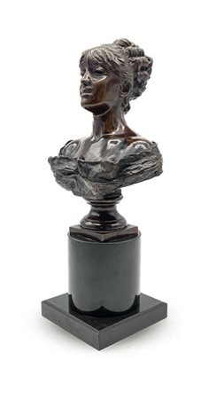 Vincenzo Gemito "Busto femminile" 
scultura in bronzo su base in marmo (h cm tot
