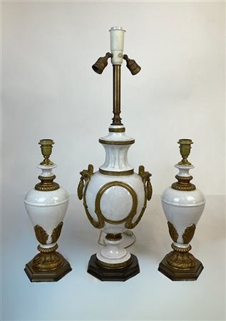 Lotto composto da una coppia di basi per lampada e una base per lampada da appo