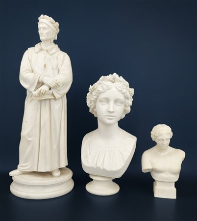 Lotto di tre sculture in biscuit raffiguranti Dante Alighieri (h cm 47), busto