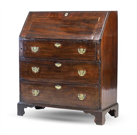 Ribalta impiallacciata in mogano, fronte a tre cassetti e calatoia celante quat