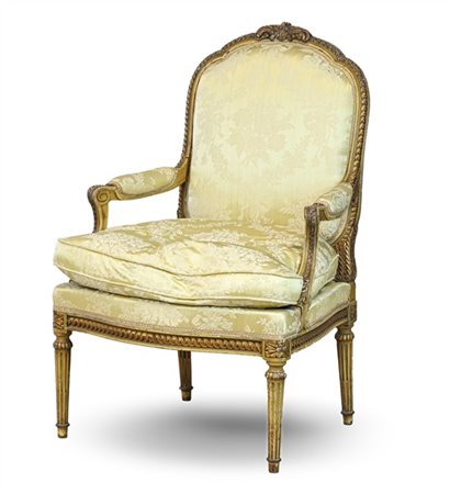 Poltrona in stile Luigi XVI in legno intagliato e laccato, rivestimenti in tess