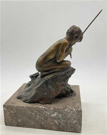 Da Vincenzo Gemito
"Pescatorello" 
scultura in metallo (cm 23x23x14) poggiando