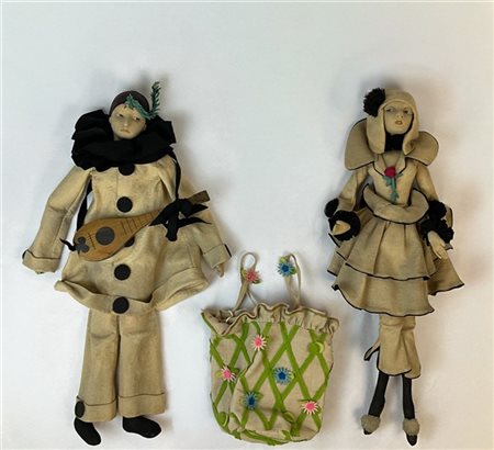 Lenci (attr.)
Lotto composto da due figure in maschera e una borsetta in panno