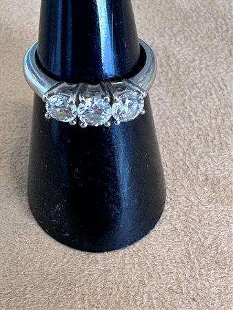 TRILOGY IN ORO BIANCO CON DIAMANTI LAB GROWN - TRIL LG4