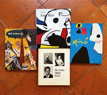  
Lotto composto da 4 libri 
 