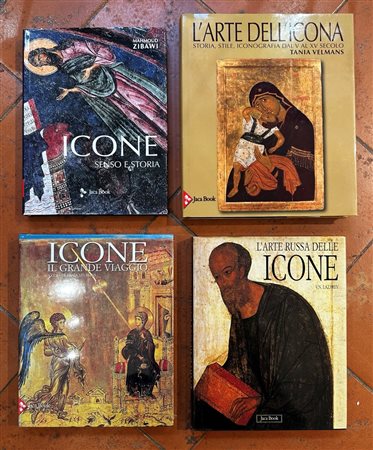  
Lotto composto da 4 libri 
 