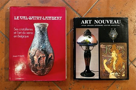  
Lotto composto da 2 libri 
 