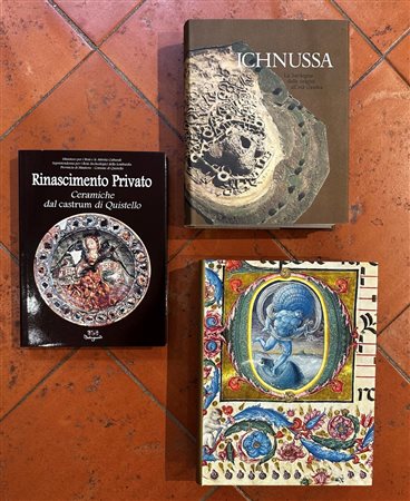  
Lotto composto da 3 libri 
 