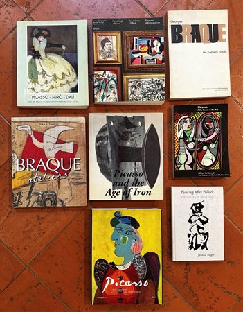  
Lotto composto da 8 libri  
 