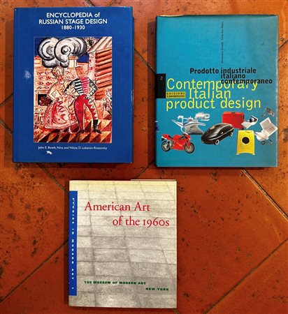  
Lotto composto da 3 libri 
 