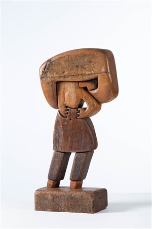 Adolf Vallazza (Ortisei 1924) Portatore di fieno, 1981;Scultura in legno, h....