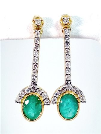 Orecchini in oro 18 kt con smeraldi e diamanti