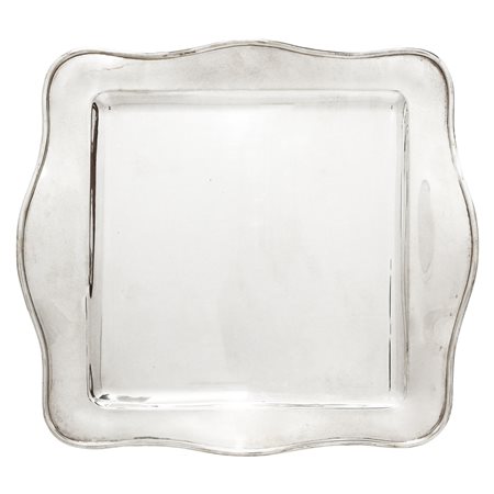 Vassoio quadrato con bordo smerlato in argento 800