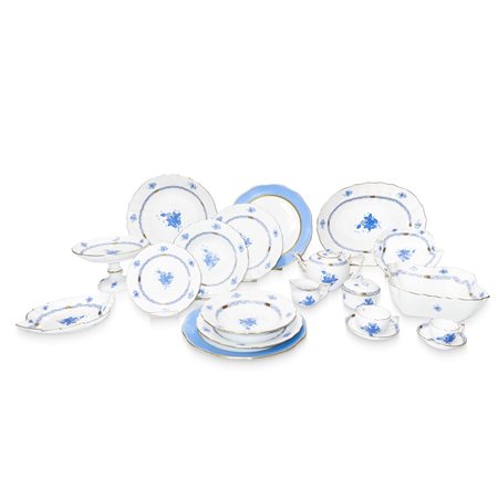 Herend  Hungary (Herend 1826)  - Completo Servizio di piatti decoro "Apponyi blue" in porcellana blu su fondo bianco, bordo Ozier e profilo dorato