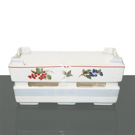 Heinrich W. Germany Villeroy&Boch - Cassetta portapane in ceramica con decorazioni policrome di frutti