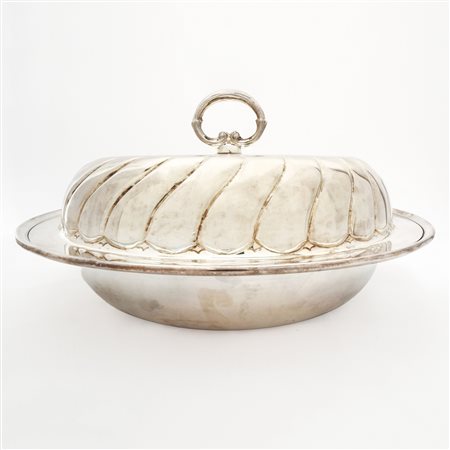 Zuppiera silver plated con coperchio lobato con presa ad anello