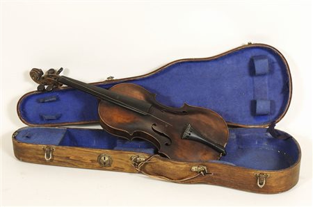 VIOLINO D'EPOCA entro custodia, difetti OLD VIOLIN