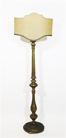 PIANTANA D'EPOCA IN LEGNO INTAGLIATO E DORATO fusto scanalato e in parte...