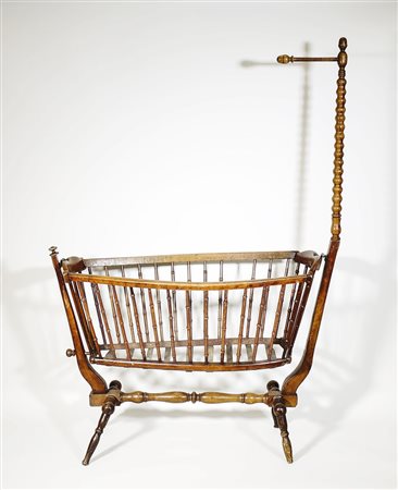 CULLA IN NOCE XIX secolo sponde a ringhiera con stecche tornite, difetti e...