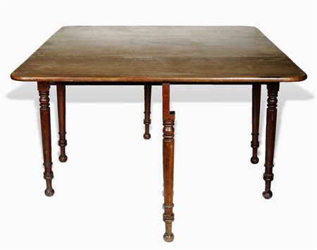 TAVOLO A BANDELLE IN MOGANO Inghilterra, fine del XIX/inizio del XX secolo...