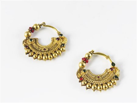 ORECCHINI A VENTAGLIO IN ORO GIALLO E VETRI COLORATI India varie leghe...