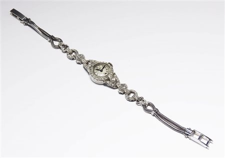 OROLOGIO DA POLSO DA SIGNORA IN ORO BIANCO E DIAMANTI Baume & Mercier, Anni...