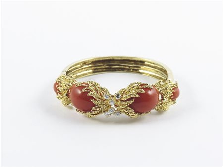 BRACCIALE IN ORO GIALLO A BASSO TITOLO, CORALLO ROSSO E DIAMANTI oro...