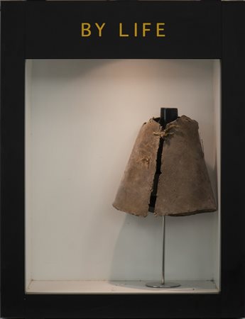 CAMPUS CIRIACO (n. 1951) - SCIAMANO CON VETRINA.