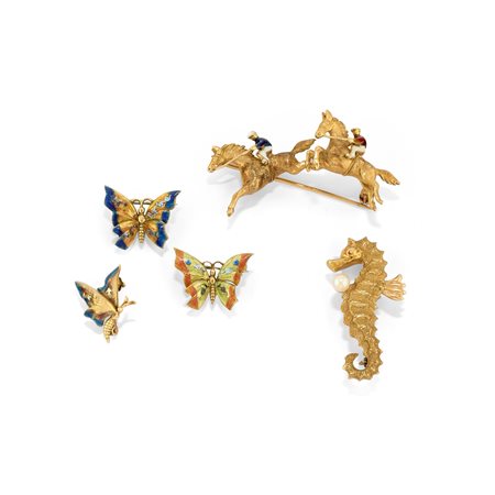 Cinque spille con smalti in oro giallo 18k