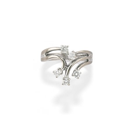 Anello con diamanti  in oro bianco 18k