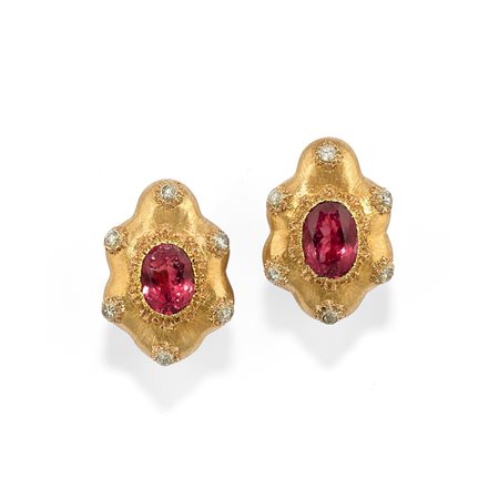 Orecchini con tormaline rosa  in oro giallo 18k 
