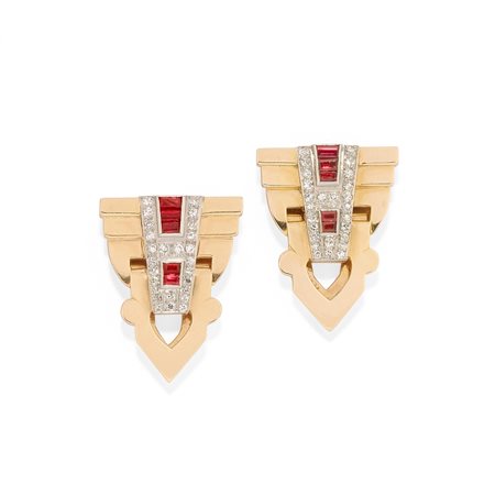 Coppia di spille a clip in oro giallo 14k e platino