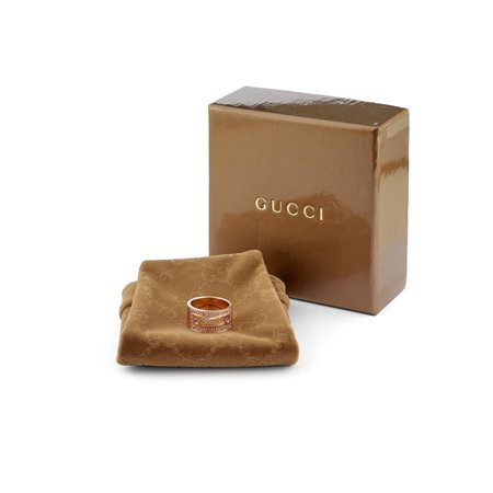 Gucci - Anello con rubini in oro rosa 18k