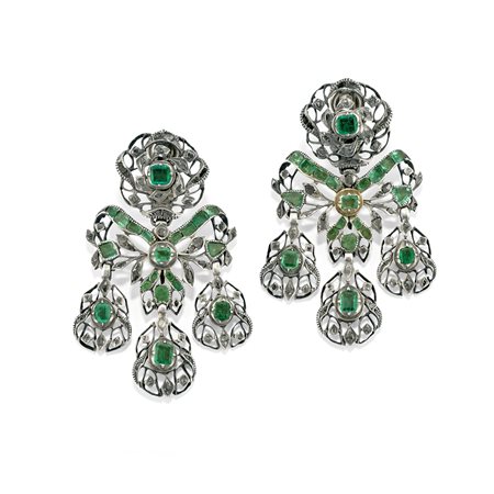 Orecchini con smeraldi  in argento