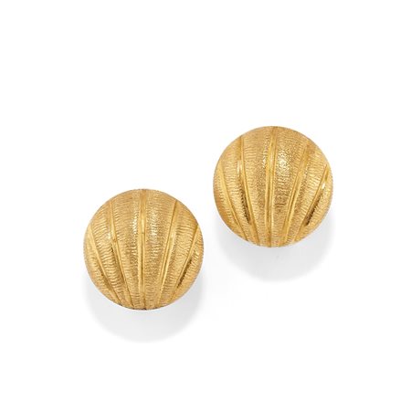 Orecchini a conchiglia in oro giallo 18k