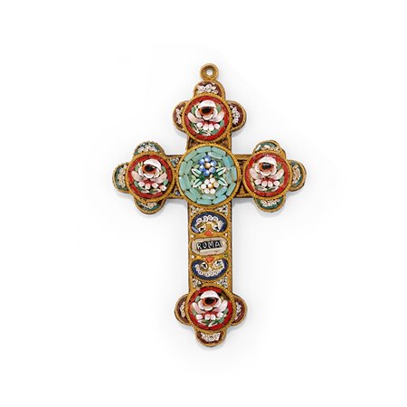 Pendente con micromosaico in metallo dorato