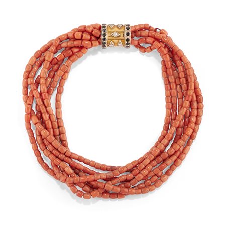 Collana in corallo in oro bicolore 18k cm 40,00