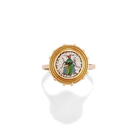 Anello con micromosaico in oro giallo 18k
