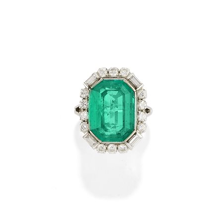 Anello con smeraldo in oro bianco 18k