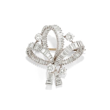 Spilla con diamanti in platino