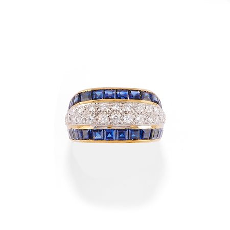 Anello con zaffiri in oro giallo 18k