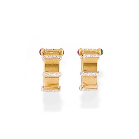 Orecchini a cerchio in oro giallo 18k